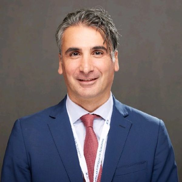 Dr. Riccardo Caruso